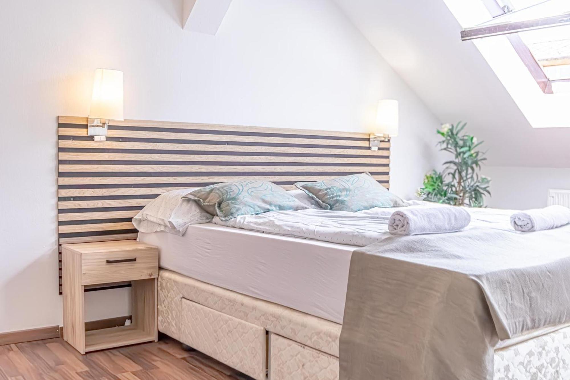 Spacious 3br Shared Apt, Very In Appartement *